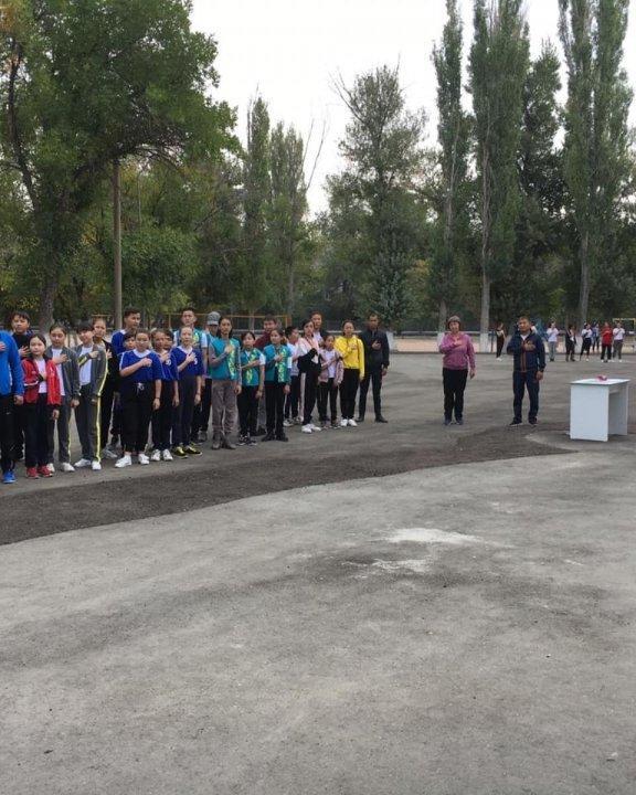 №38 орта мектебінде өткізілген аймақтық "Алтын сақа" жарысында біздің оқушылар асық ату, шекемтас ойындарынан алға шығып, финалдық ойынға жолдама алды