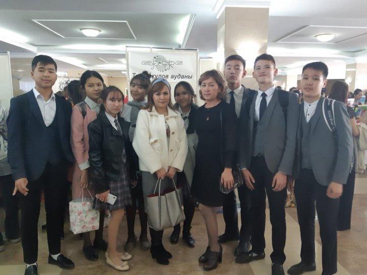 15.10.19 күні Аспара өнер және бизнес колледжінің 20 жылдығына орай ұйымдастырылған іс-шараға мектеп директоры мен 9-11 сынып оқушылары қатысты.